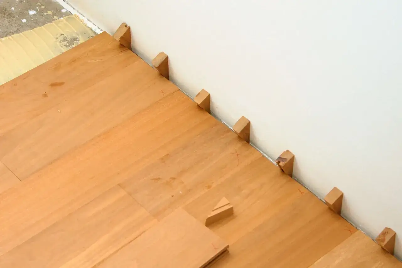 Czy wylewka wzmacnia strop? Odkryj prawdę o jej skuteczności