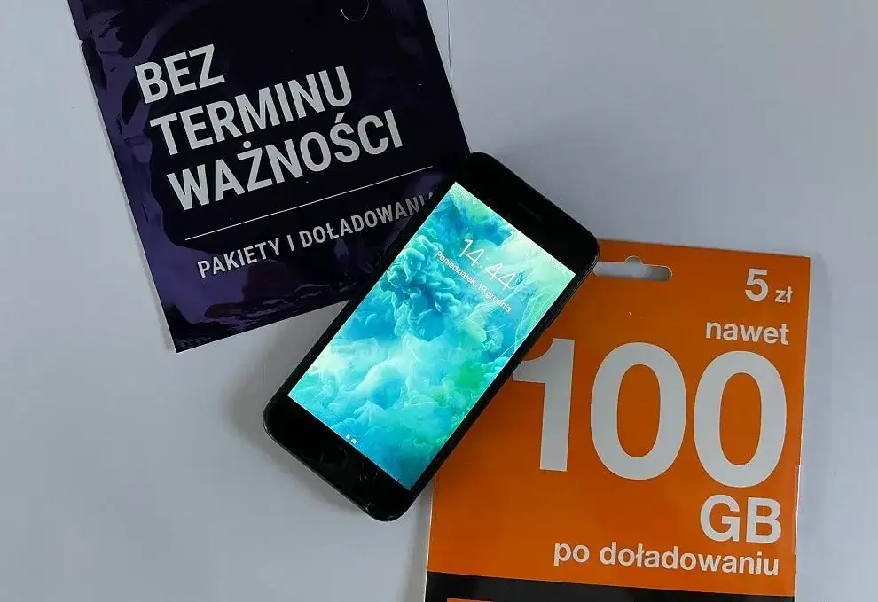 Jak doładować prąd przez internet - proste sposoby na szybkie doładowanie