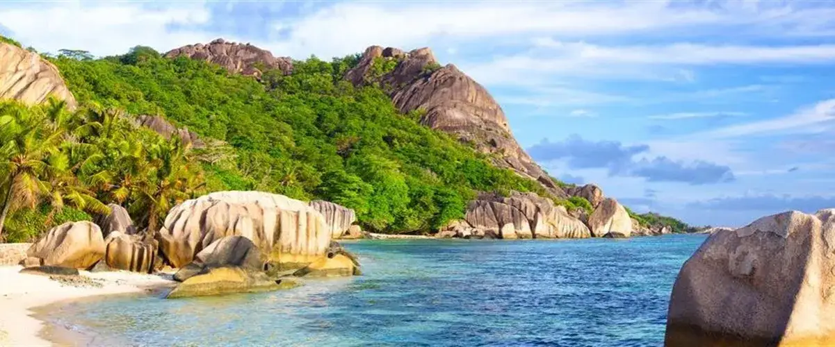 Seszele: Idealne terminy podróży bez rozczarowań i pustego portfela