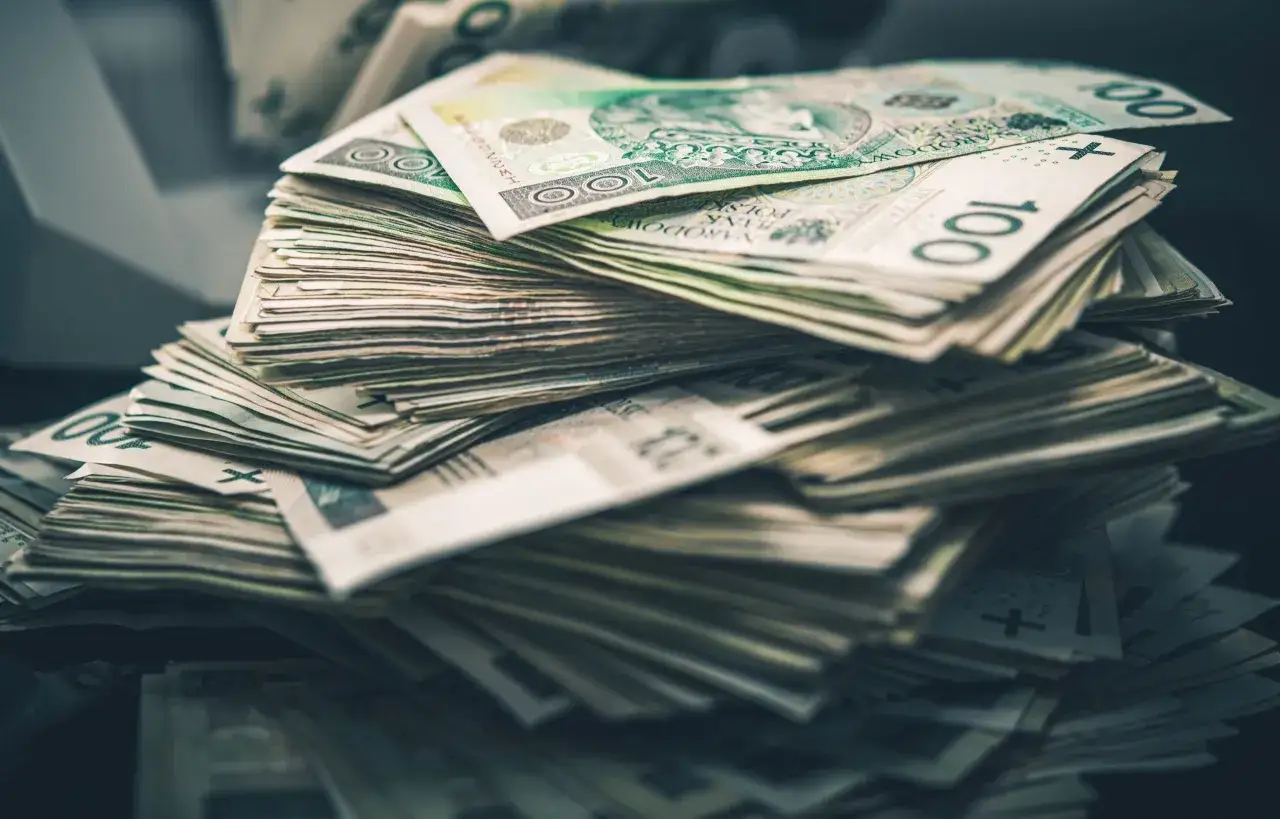 Czy przychód pracownika to wynagrodzenie brutto? Wyjaśniamy różnice