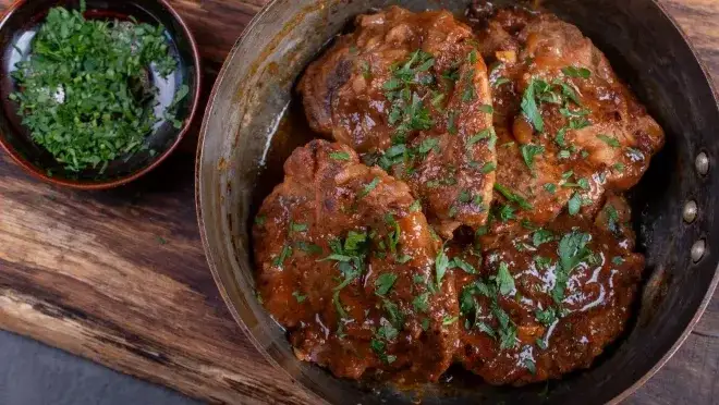 Pomysły na obiad z karkówki: proste i smaczne przepisy na dania