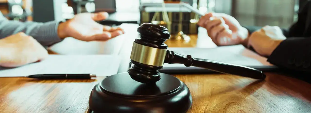 Czy adwokat z urzędu jest skuteczny? Fakty, które musisz znać