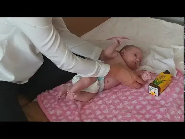 Co na ból brzucha u niemowlaka? Skuteczne sposoby na ulgę