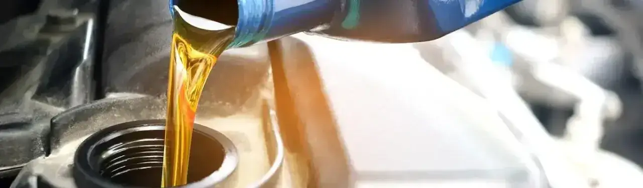 Motul 8100 X-Clean 5W-40 - Wszystko, co musisz wiedzieć o syntetycznym oleju silnikowym