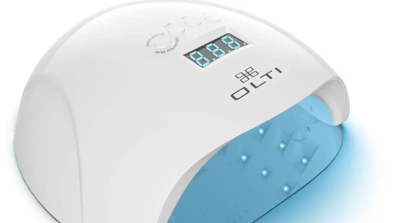 Latarka UV do paznokci - profesjonalne wykończenie manicure