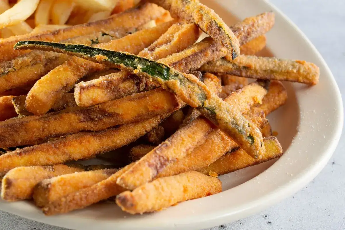 Jak zrobić frytki w mikrofali - szybki sposób na chrupiące przekąski