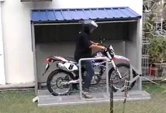 Jak zrobić garaż na motocykl: praktyczne porady i kluczowe wskazówki