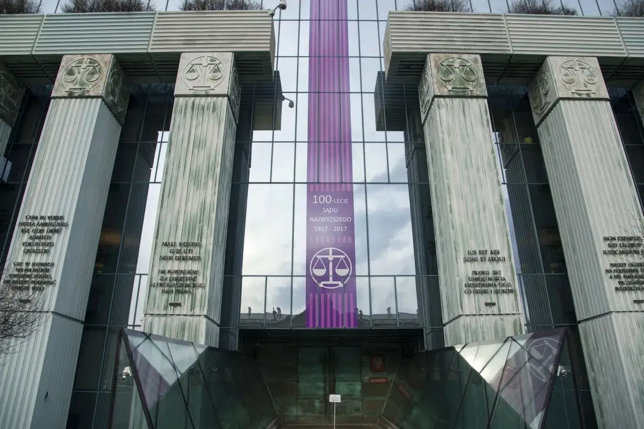 Sąd Najwyższy: Co to jest i dlaczego jego rola jest kluczowa?