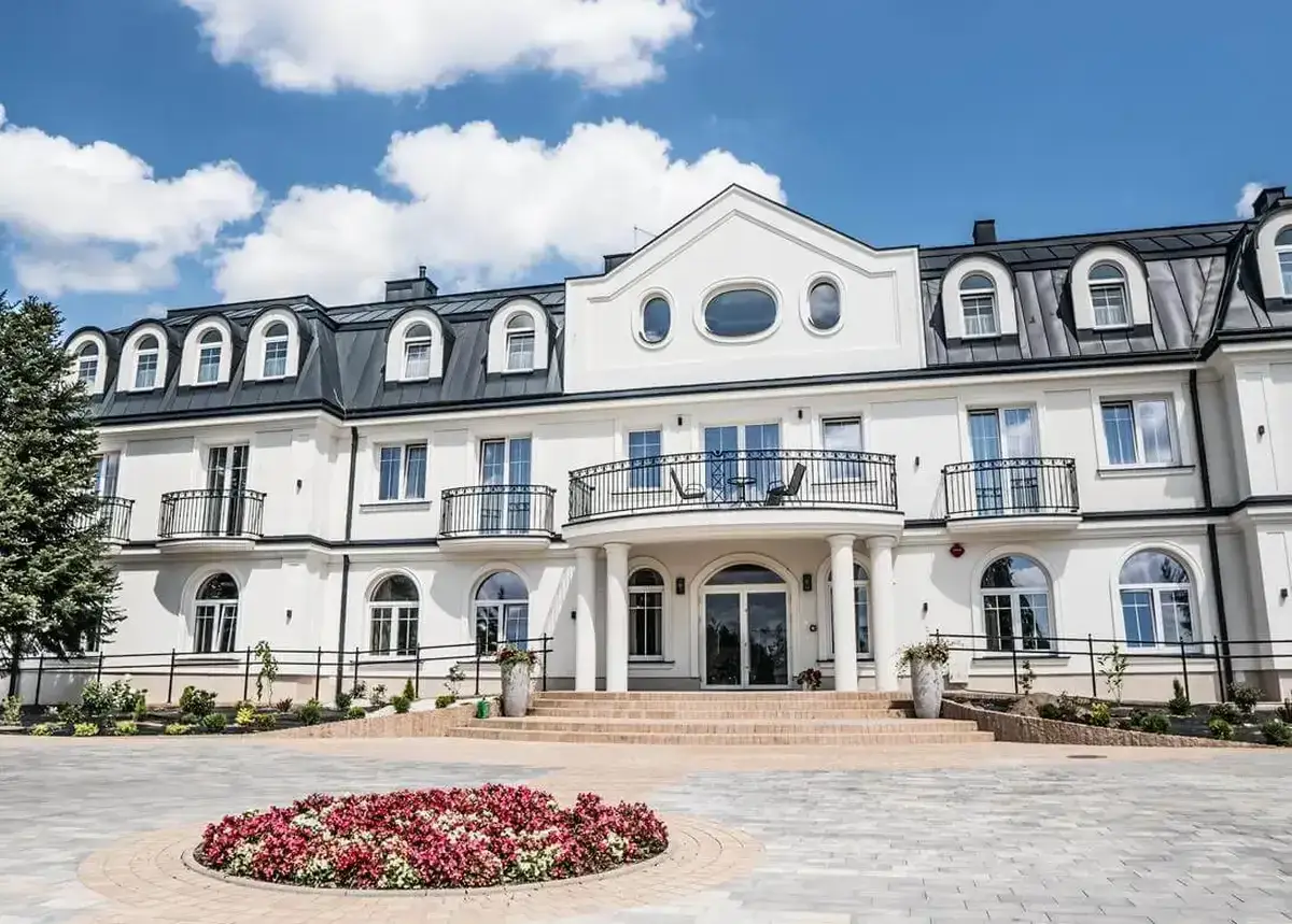 Pałac Nałęczów: Opieka i rehabilitacja, której możesz zaufać