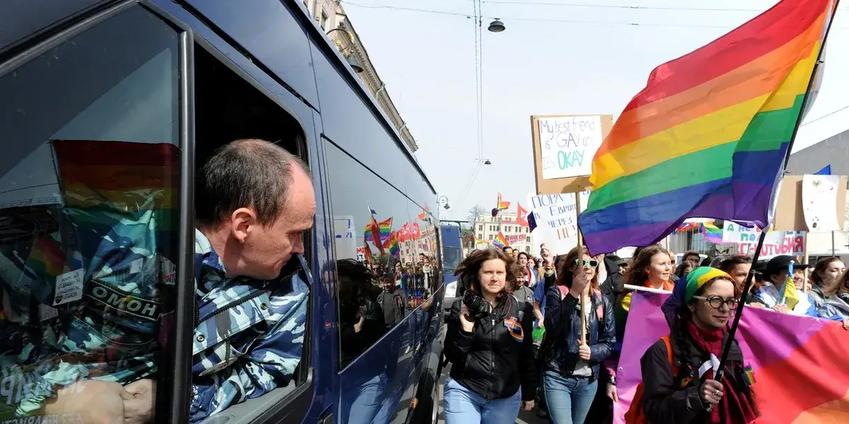 Odloty gejów: fascynujący świat imprez i klubów LGBTQ+