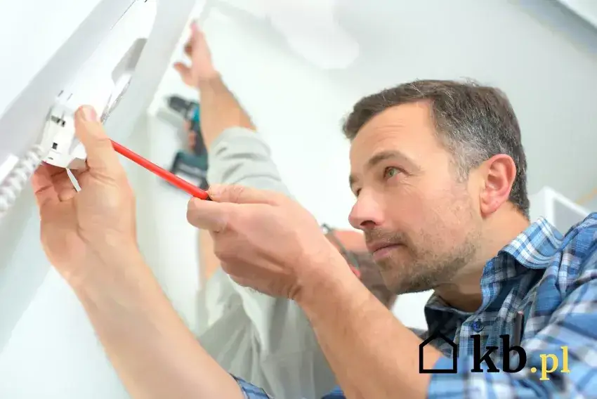 Jak podłączyć domofon? Poradnik krok po kroku (DIY)