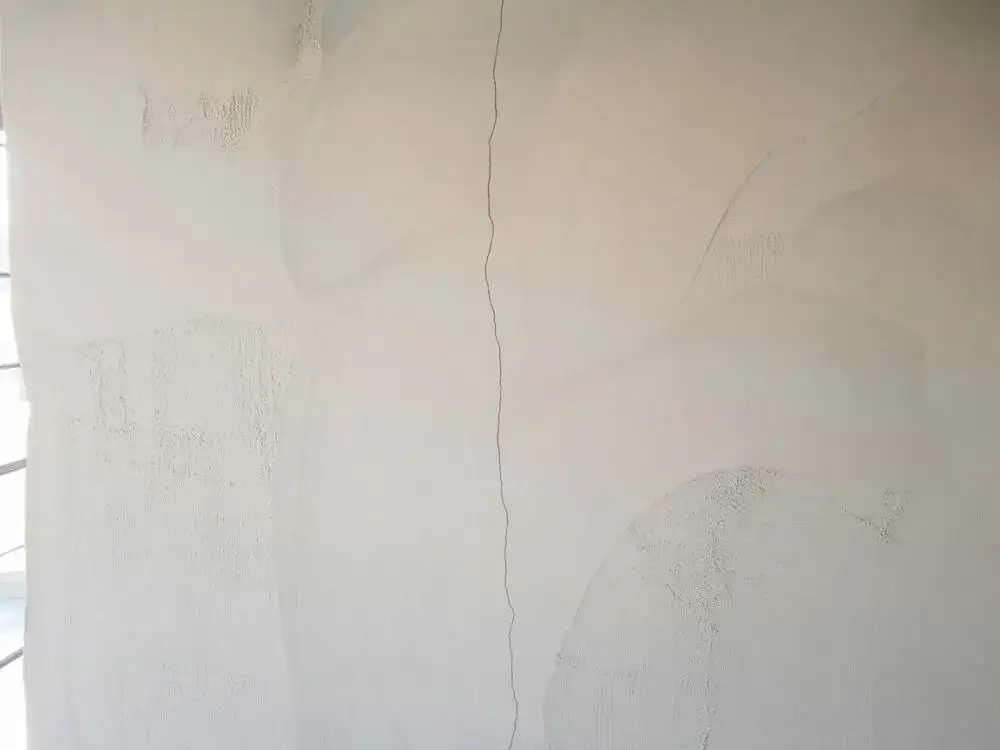 Jaką gładź na tynk gipsowy wybrać, by uniknąć błędów?