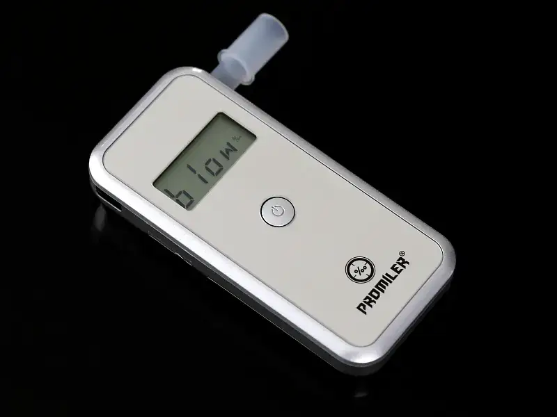 Ile kosztuje alkomat? Wybierz wiarygodny model i nie przepłacaj