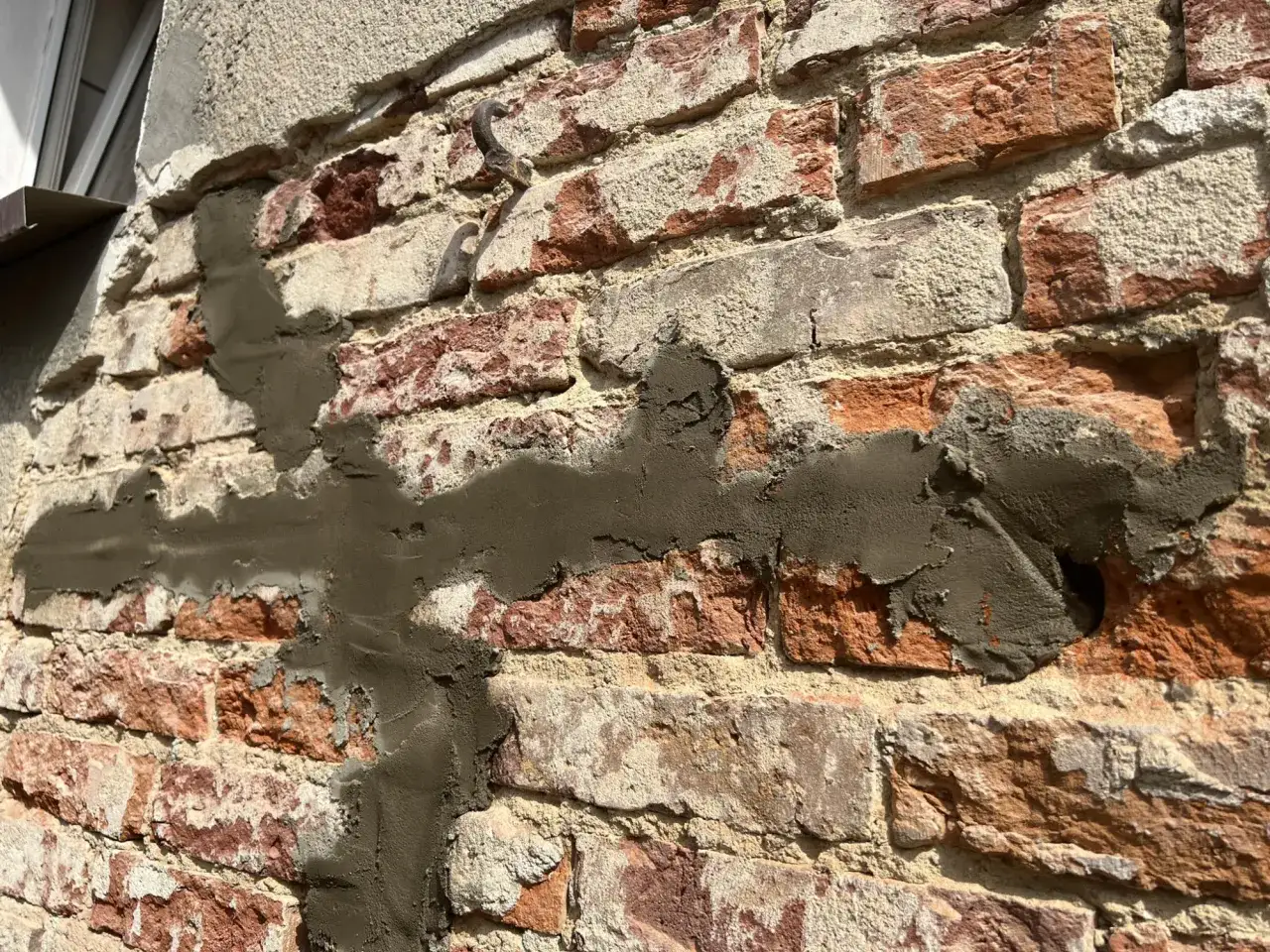 Kotew wzmacniająca mury - Jak uniknąć kosztownych napraw murów