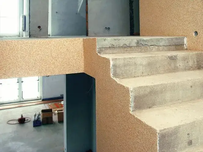 Jak skutecznie zabezpieczyć schody betonowe przed zniszczeniem i wilgocią