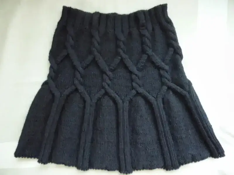 Jak zrobić spódnicę na drutach – łatwe kroki dla początkujących