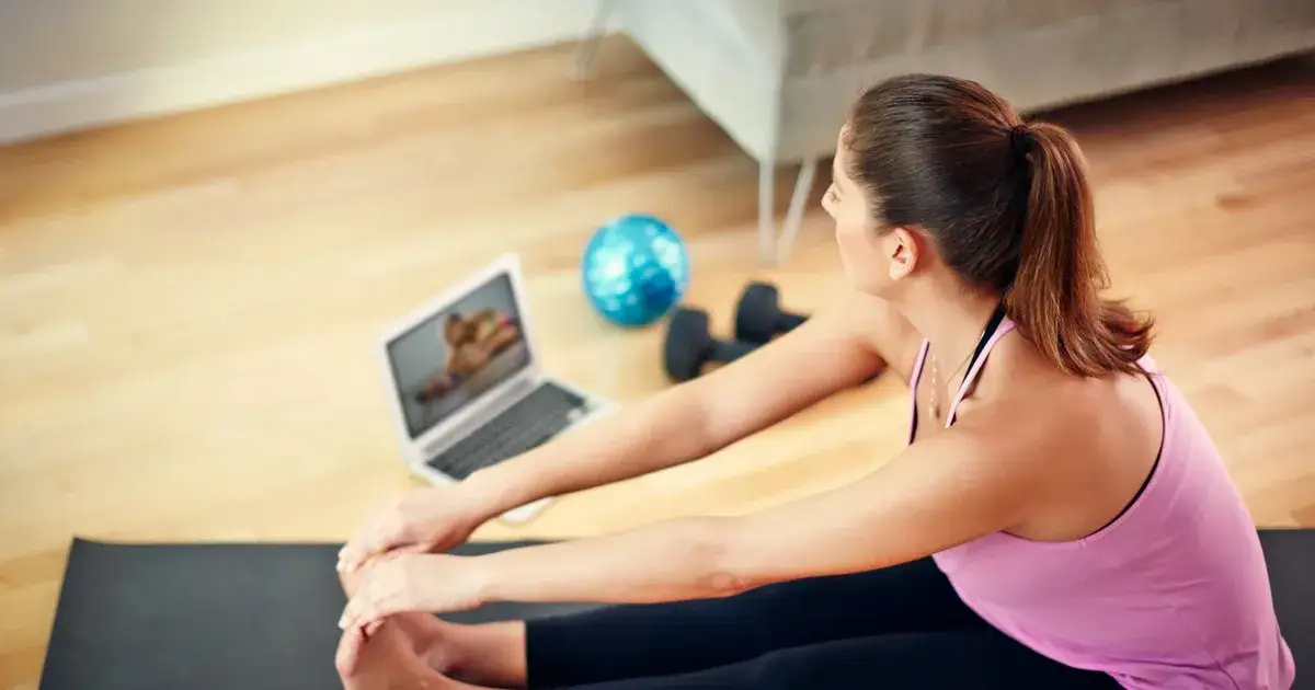 Kiedy można zacząć ćwiczyć po cesarce, aby uniknąć bólu i kontuzji?