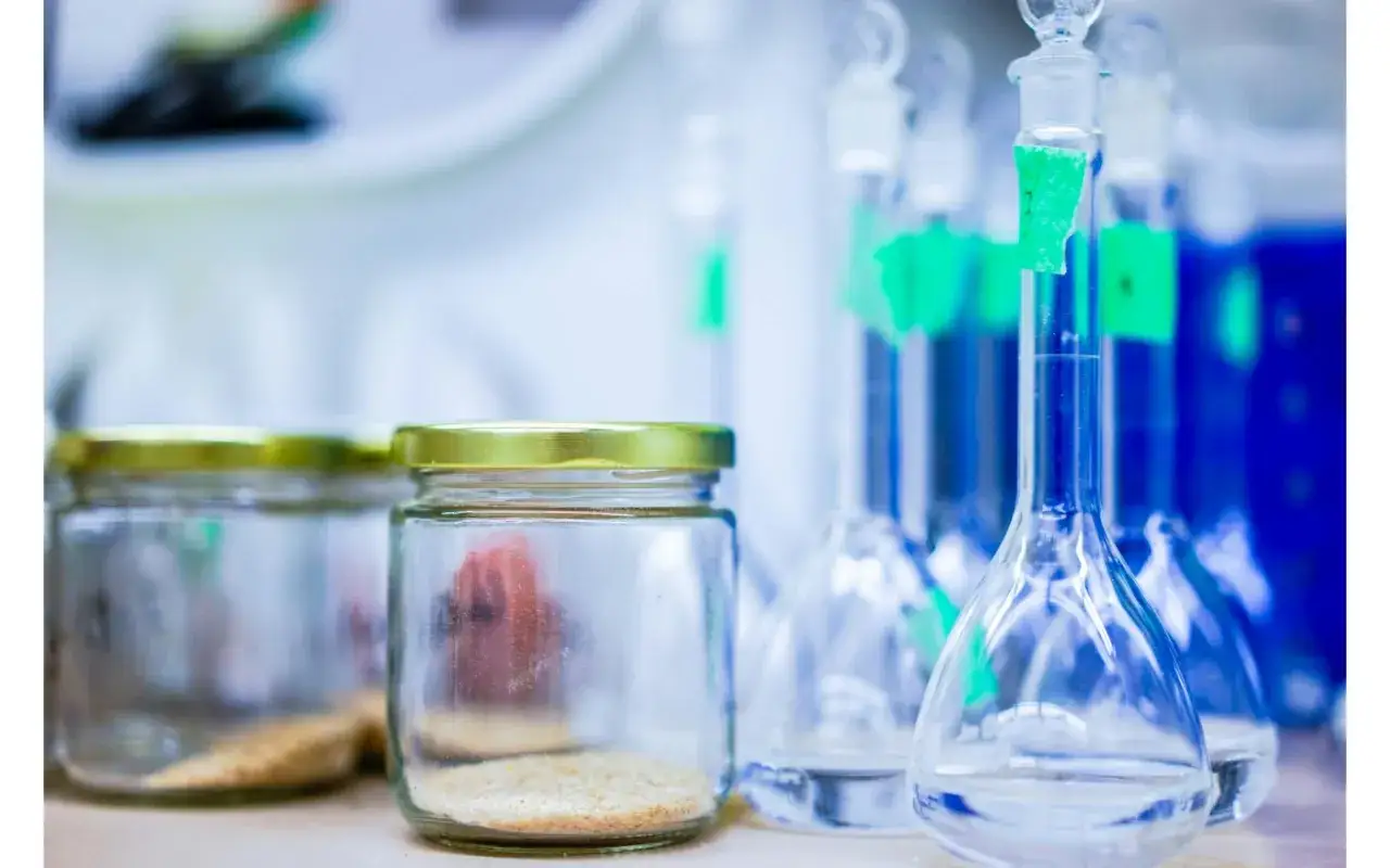 Wino Gidelskie: Jak stosować dla uzdrowienia? Wiara, nie magia