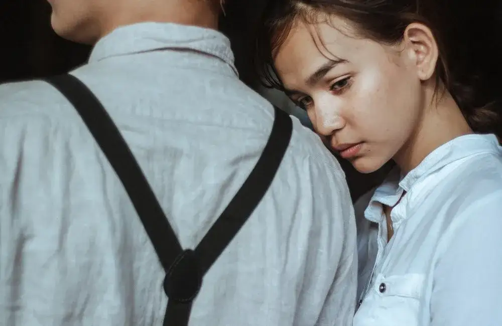 Osobowość zależna: Jak leczyć i odzyskać niezależność?