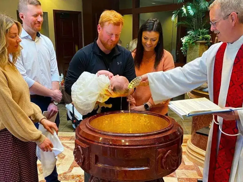 Czy bierzmowanie jest potrzebne do bycia chrzestnym? Sprawdź wymagania