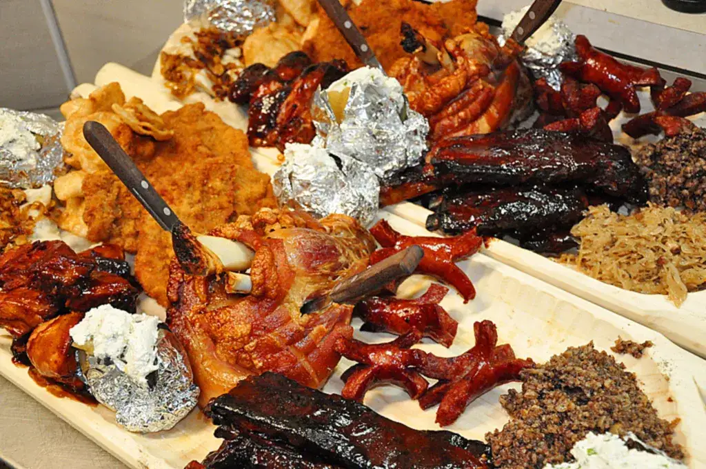 Gdzie zjeść golonkę? Najlepsze restauracje w Krakowie i Lublinie