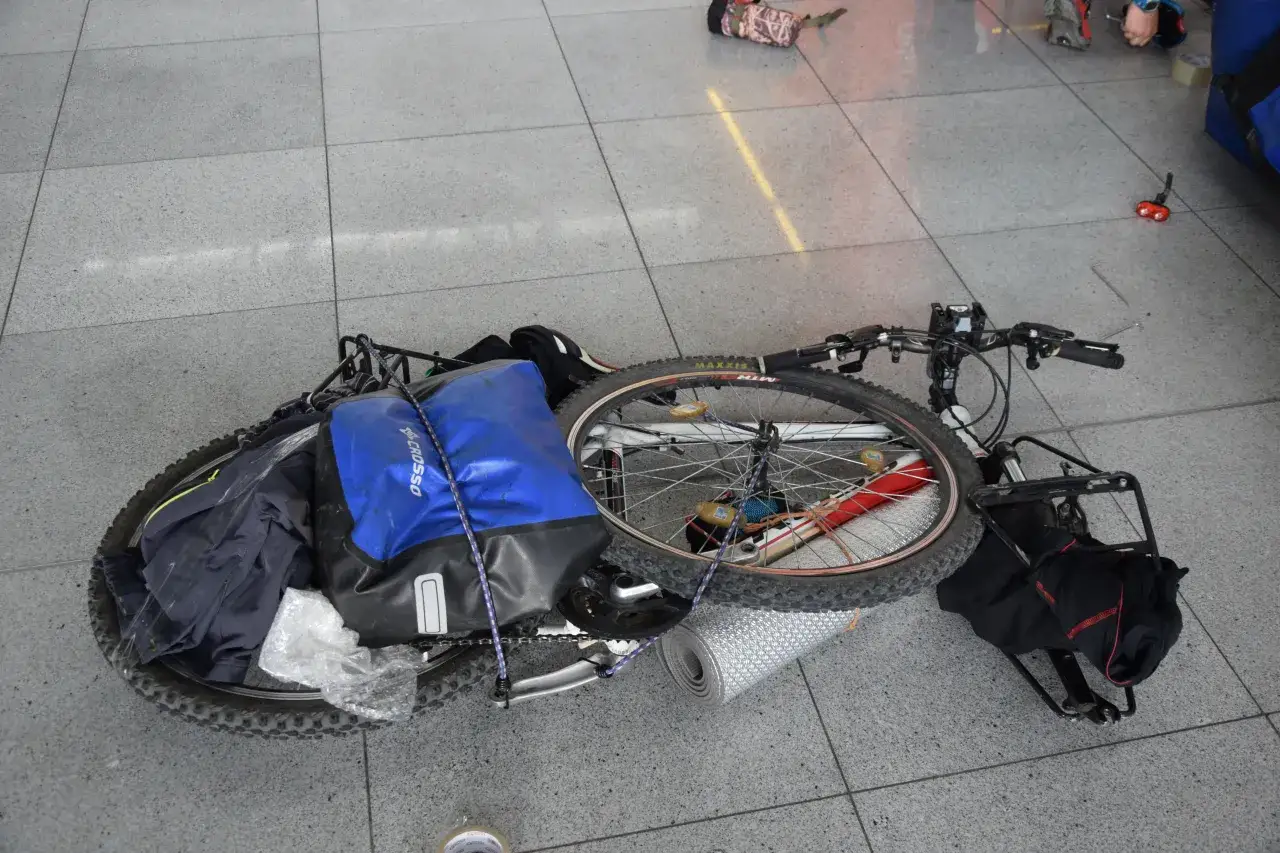 Przewóz roweru: auto, pociąg, bus, samolot. Która metoda najlepsza?