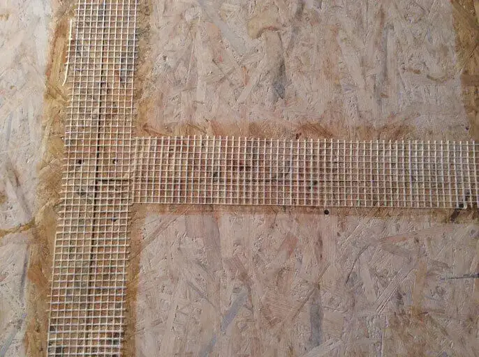 Jaka wylewka na płytę OSB? Wybierz najlepsze rozwiązanie na mokre podłoża