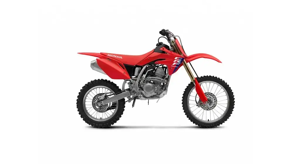 Honda CRF 125 ile koni - poznaj moc silnika i porównaj modele