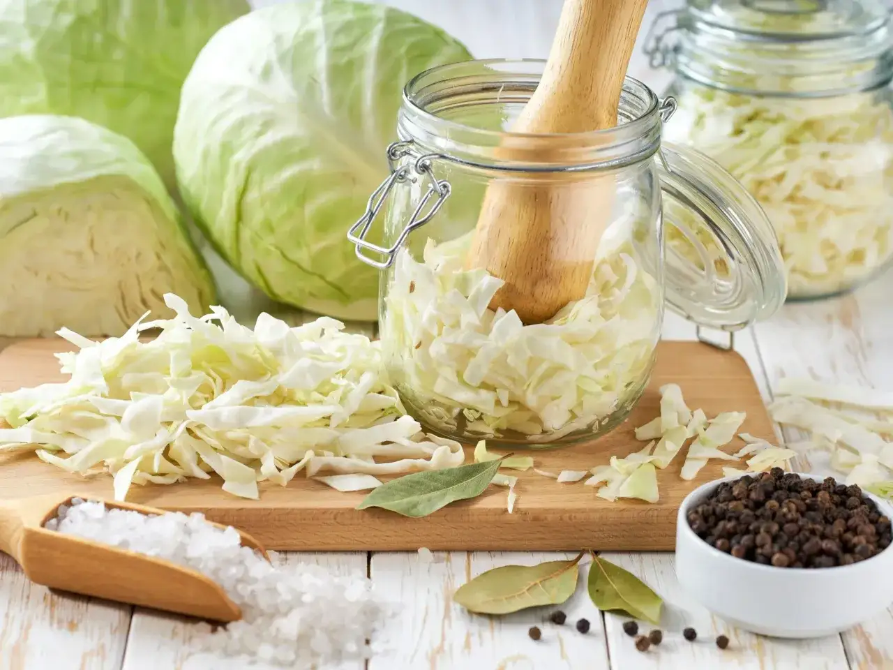 Kebab: Kapusta kiszona czy marynowana? Sekrety smaku i zdrowia