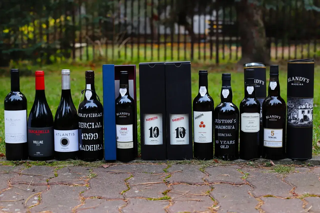 Gdzie kupić wino Madera? Przewodnik po sklepach, cenach i wyborze