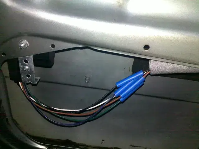 Jak zamontować centralny zamek w VW Polo - proste kroki i porady