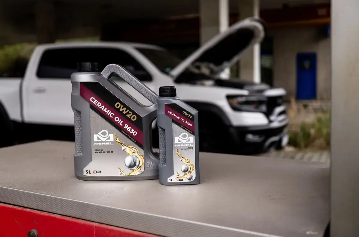 Olej 0W20 do jakich silników? Sprawdź, czy pasuje do Twojego auta