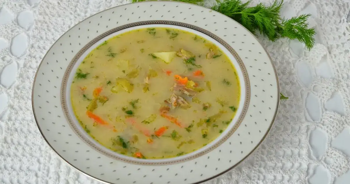 Zupa ogórkowa od którego miesiąca – kiedy jest bezpieczna dla niemowląt?