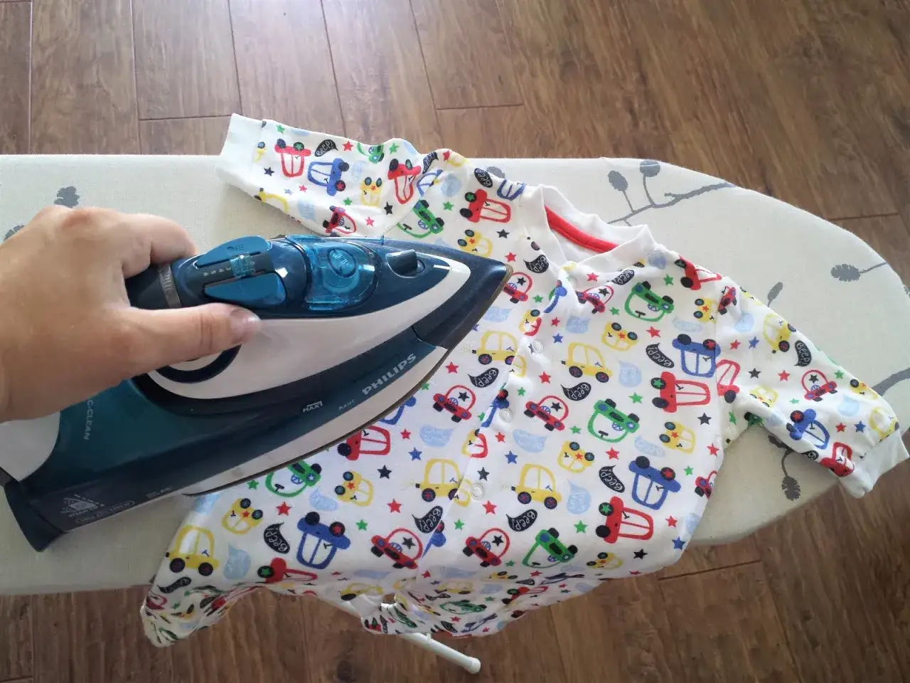 Jak prać ubranka noworodka, aby uniknąć podrażnień skóry?