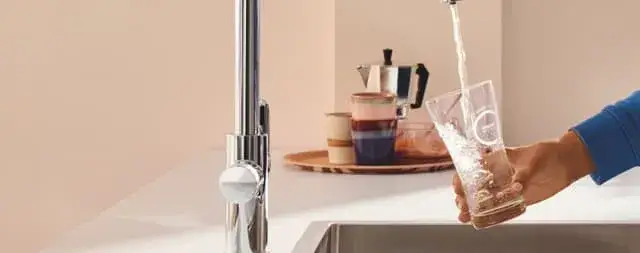 Jak zmniejszyć zanieczyszczenia wód i poprawić jakość wody w życiu