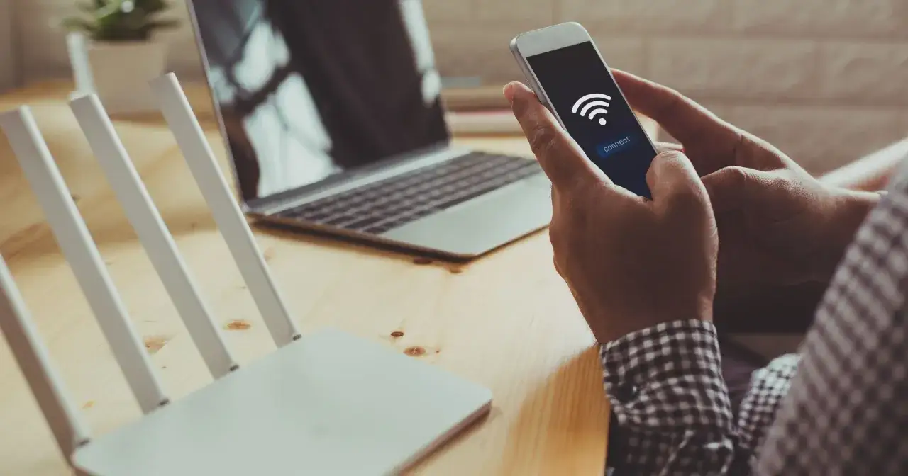 Jak wzmocnić sygnał wifi i cieszyć się lepszym zasięgiem w domu