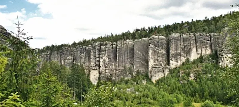 Najlepsze atrakcje w Teplicach nad Metují, które musisz zobaczyć
