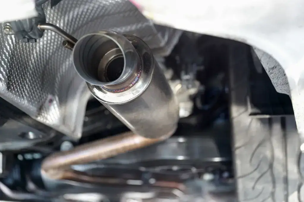 Jakim sposobem spawać wydech? Poznaj najlepsze metody i porady