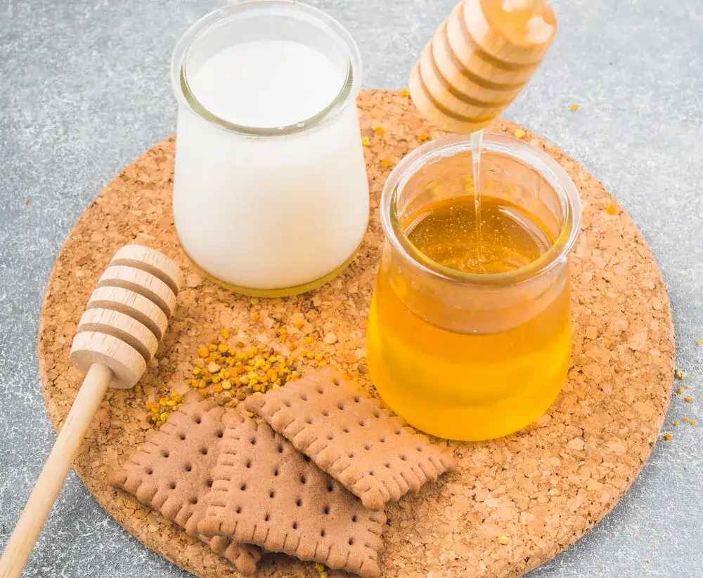 Napój z miodu: zdrowe przepisy i korzyści, które musisz znać