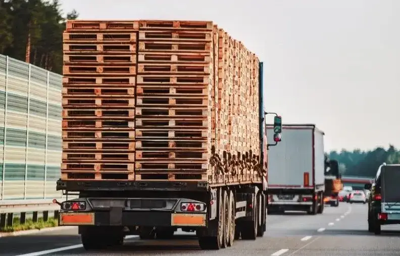Ile europalet mieści się na naczepie? Poznaj maksymalną pojemność