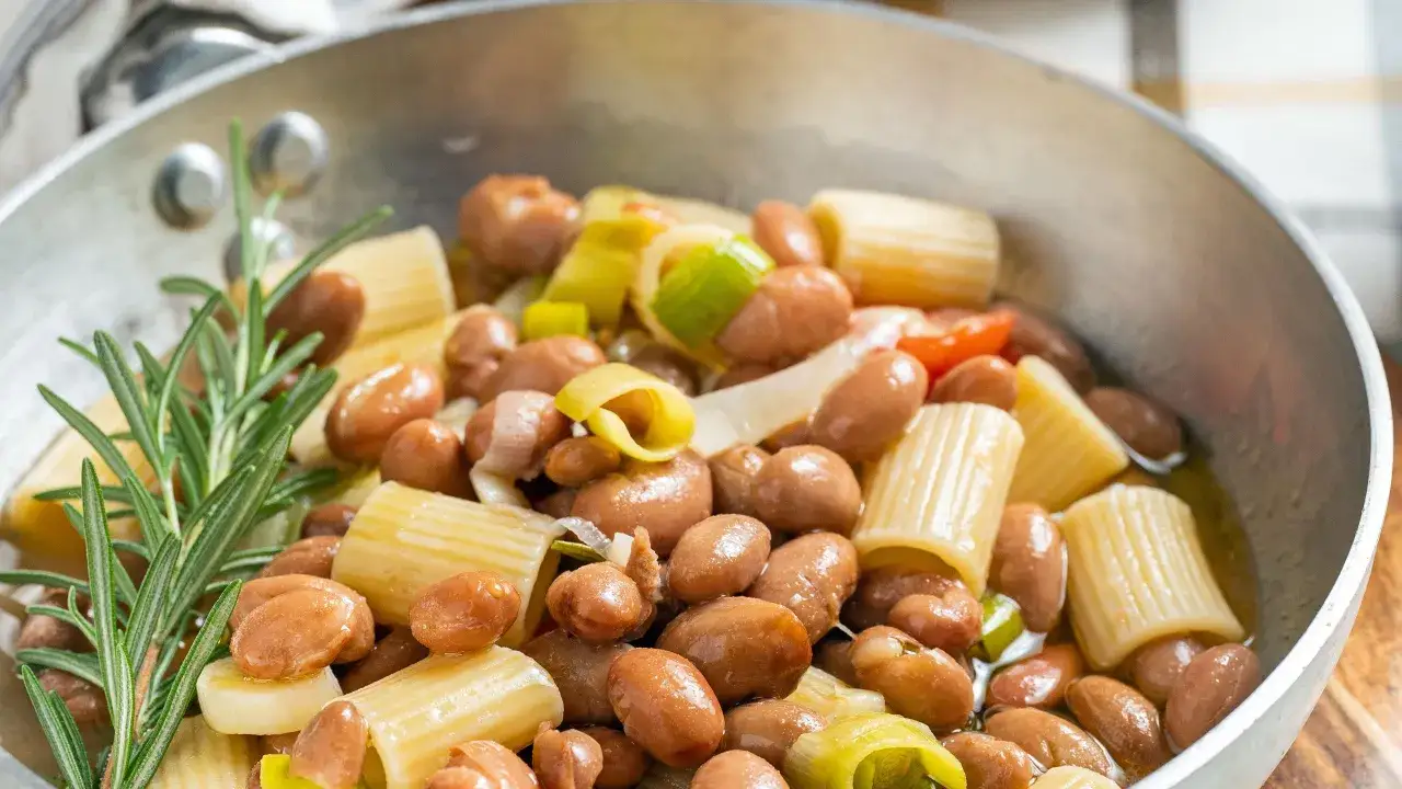 Minestra di fagioli perfetta: ricetta, segreti e varianti cremose