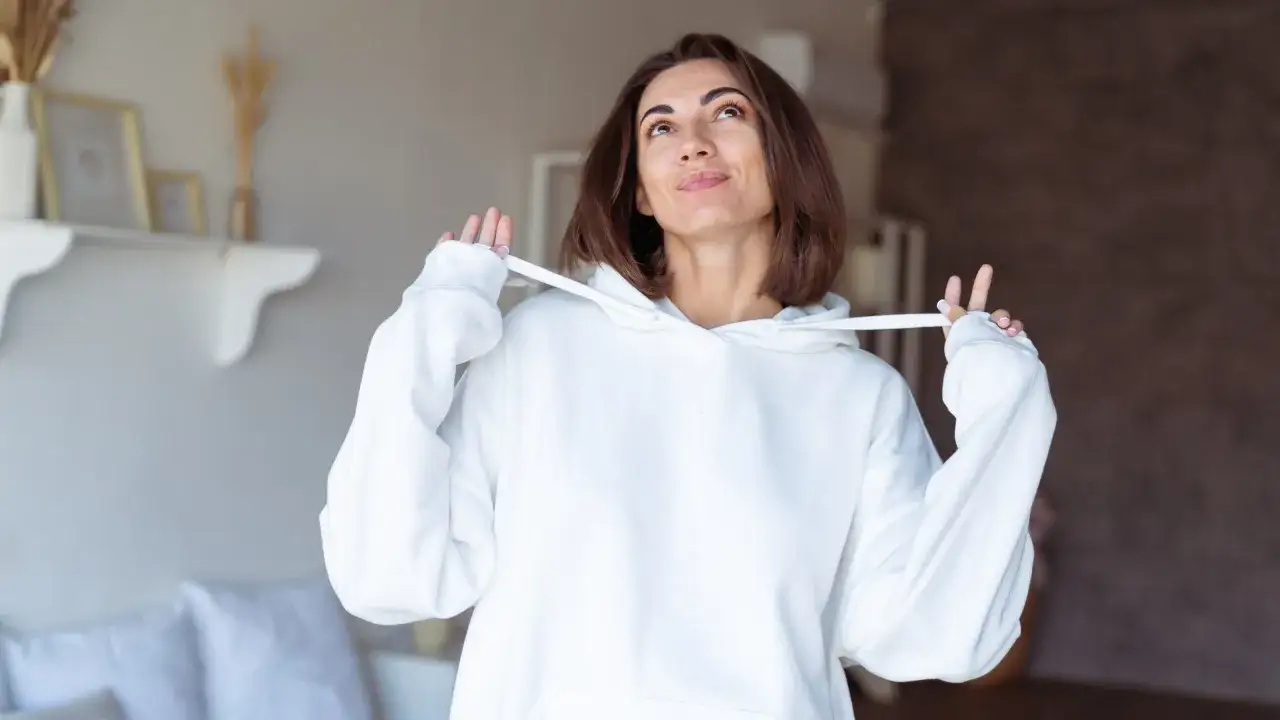 Sznurek w bluzie DIY: Zrób lub wymień! Odśwież bluzę i oszczędź