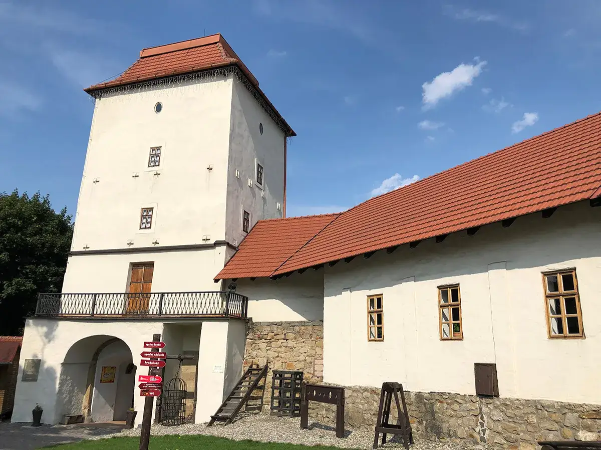 Zamek w Śląskiej Ostrawie: historia, atrakcje i praktyczne informacje dla turystów