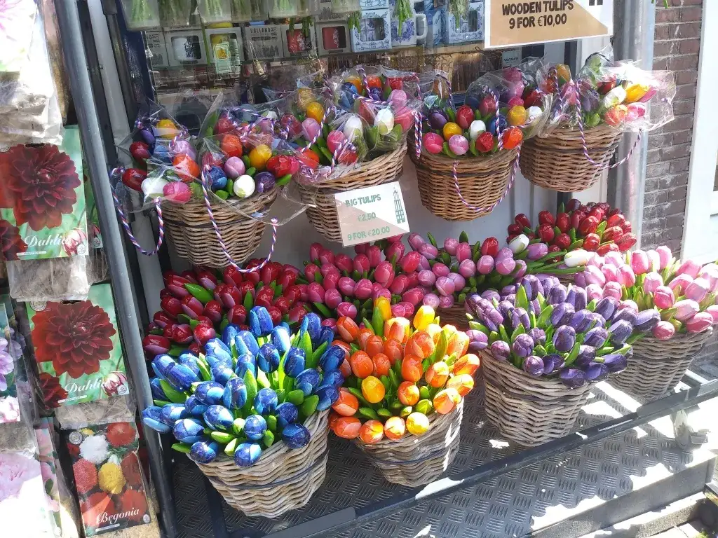 Co warto przywieźć z Holandii? Najlepsze pamiątki i smaki do zabrania