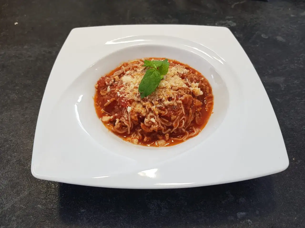 Makaron konjac do spaghetti: Jak zrobić pyszne i uniknąć błędów?