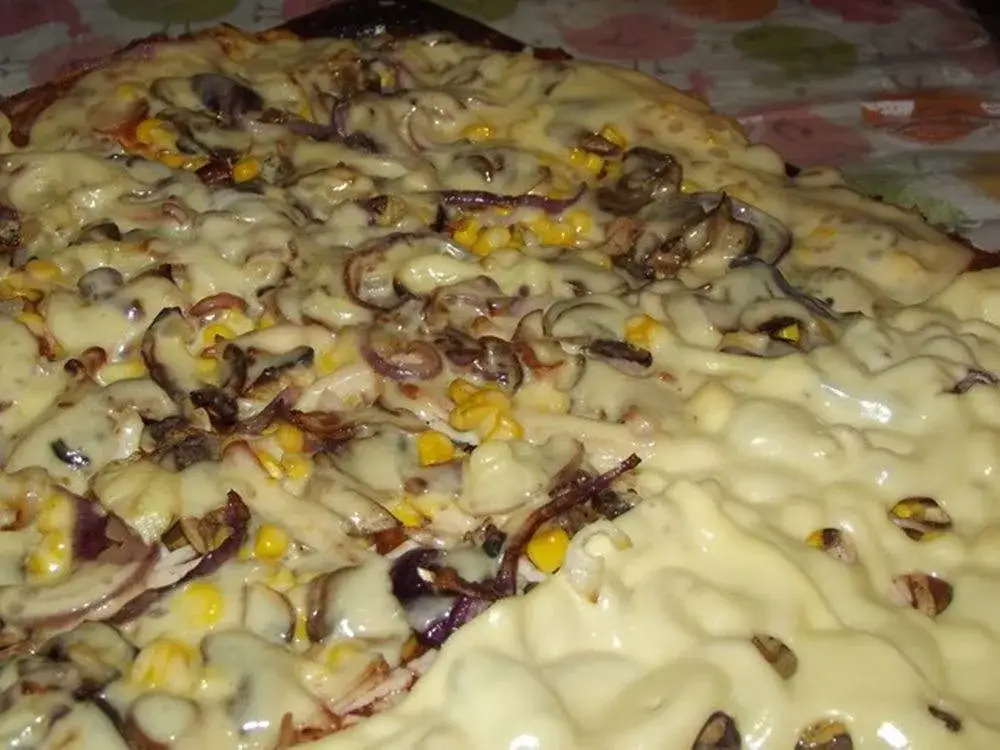 Ile drożdży na 1 kg mąki pizza, aby uniknąć zakalca w cieście?