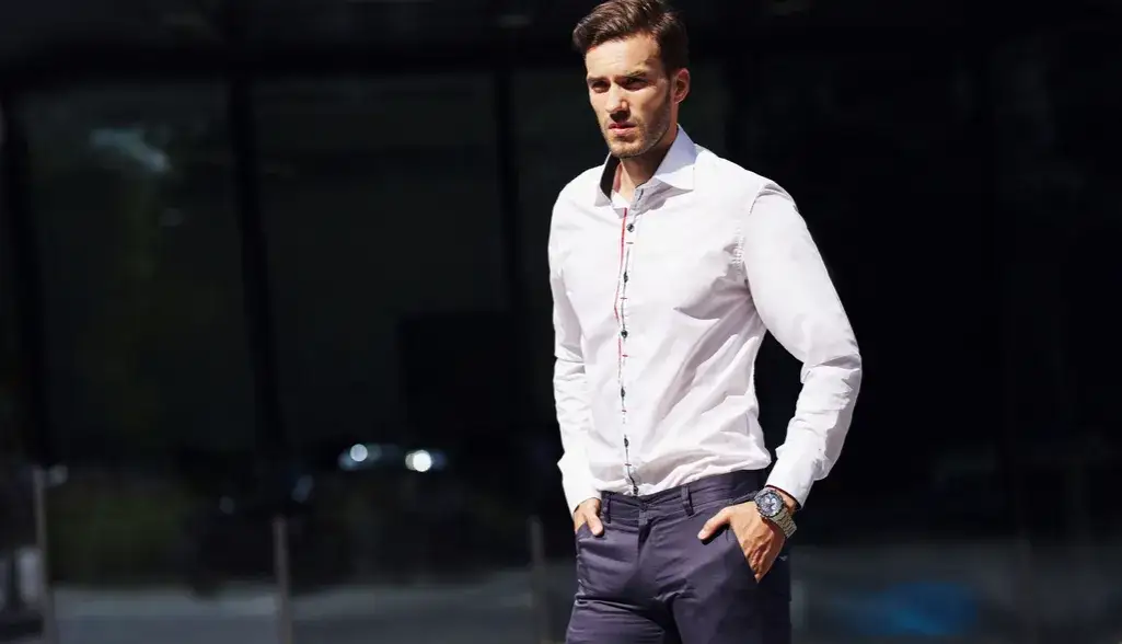 Koszula do spodni czy na zewnątrz - wybierz idealny styl dla siebie