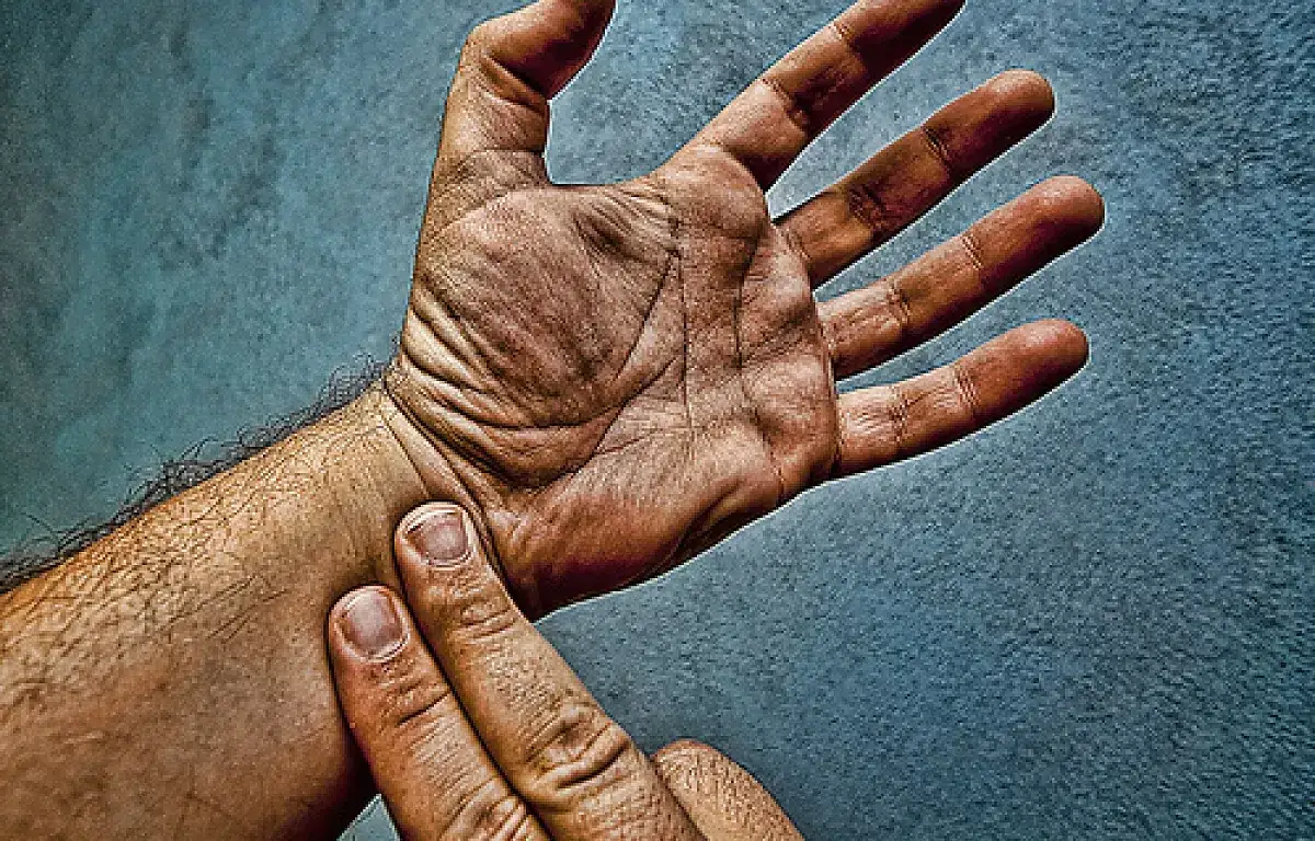 Jaki puls przy zawale? Kluczowe informacje o tętna i objawach