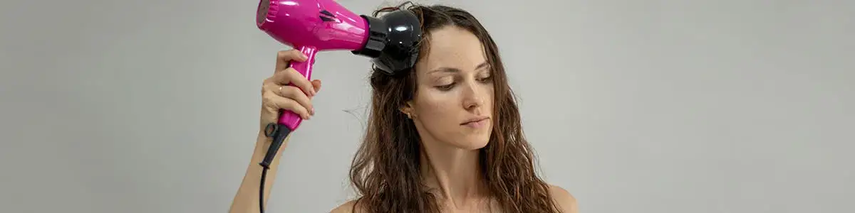 Najlepsza suszarka do włosów – unikaj błędów przy wyborze idealnej