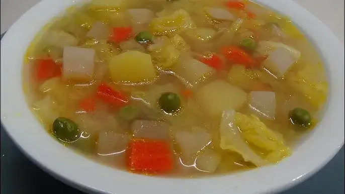 Sopa de verduras perfecta: mi receta con trucos infalibles